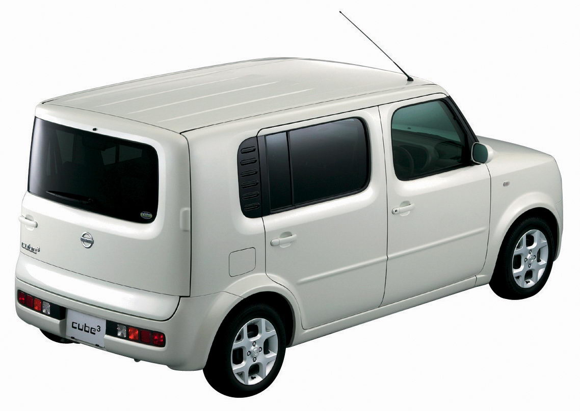Nissan Cube Cubic 2003 001.jpg
